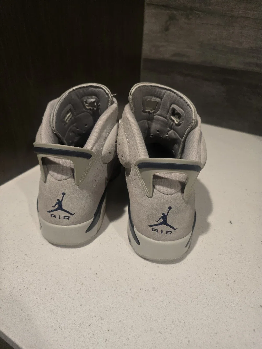 Nike Air Jordan Georgetown Retro 6 - Light Grey Suede